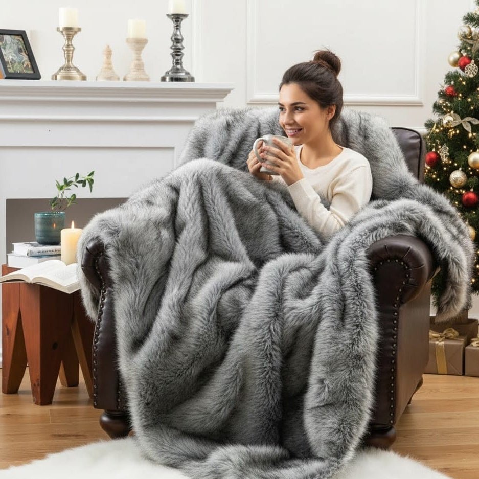 LuxeNest Soft and Warm Throw Blanket — 135x200 cm Plush Weave