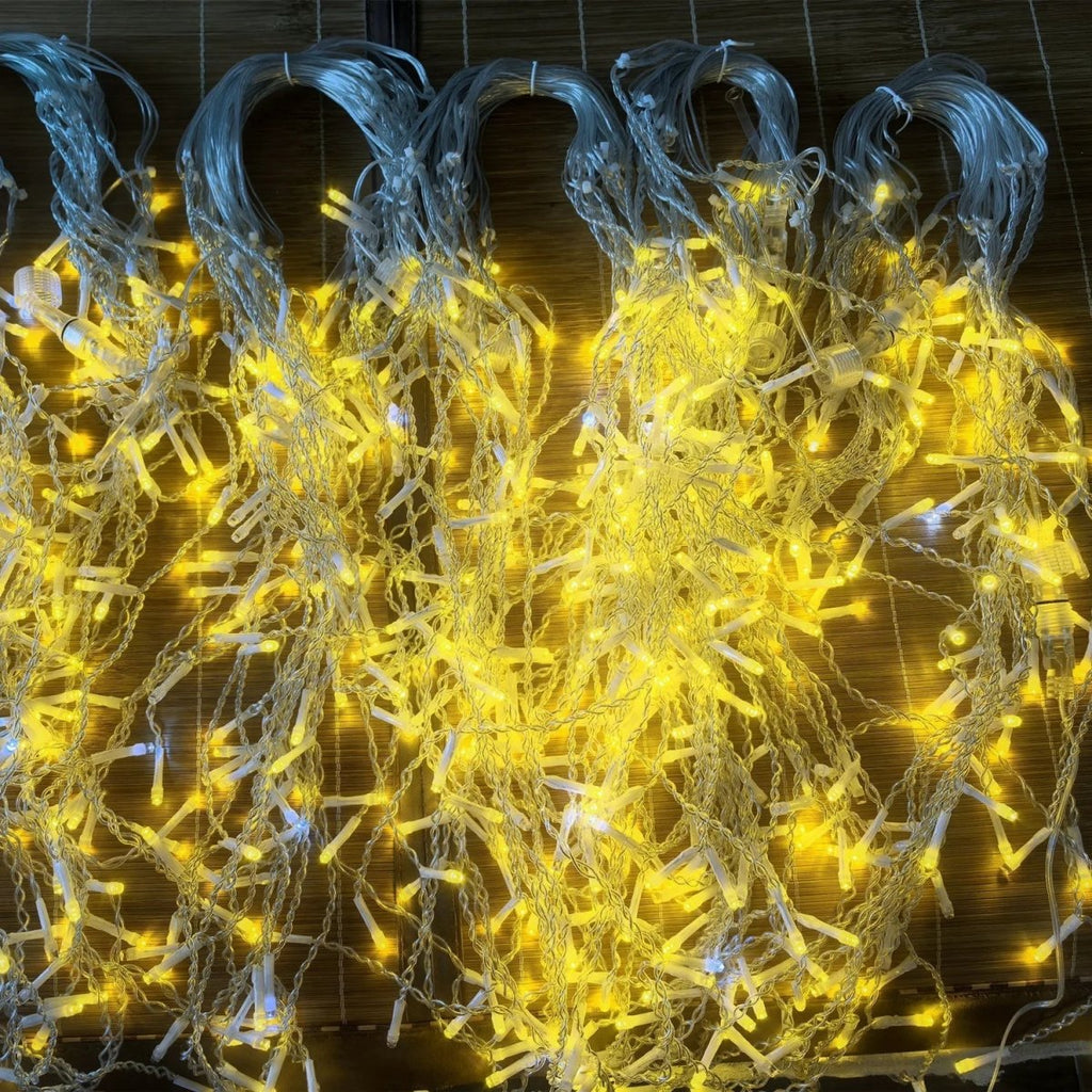 LumaWeave LED-es függönyfényfüzér — folyamatos hálós kialakítás