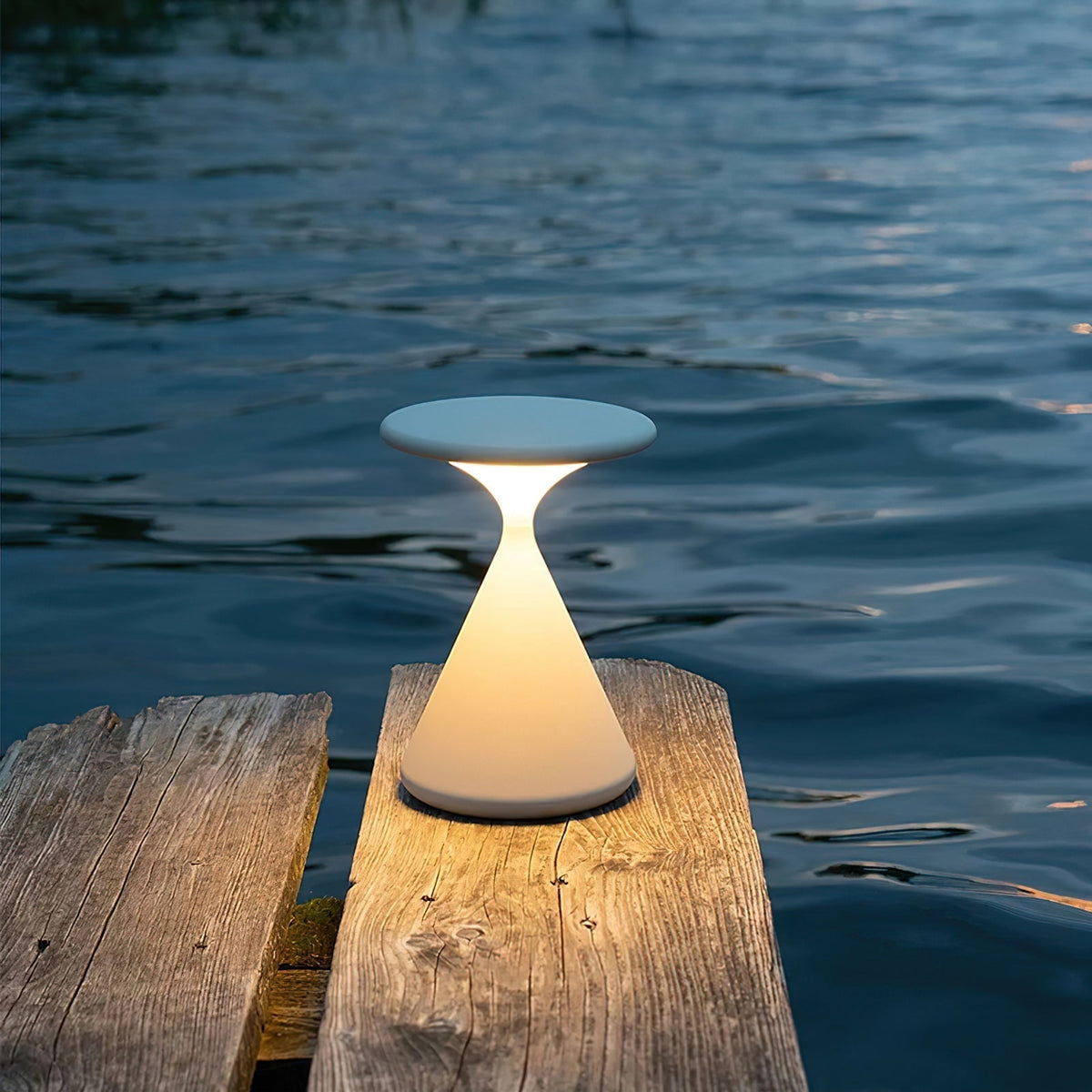 Sculptural Cone Table Lamp | Ventumra