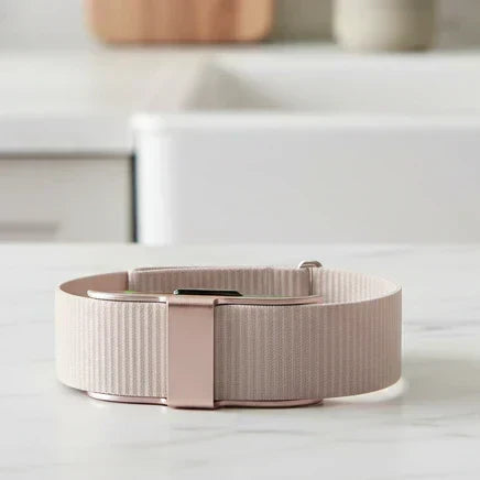 Aura Health Tracker — 24/7 Heart Rate, Blood Pressure, and Sports Monitoring