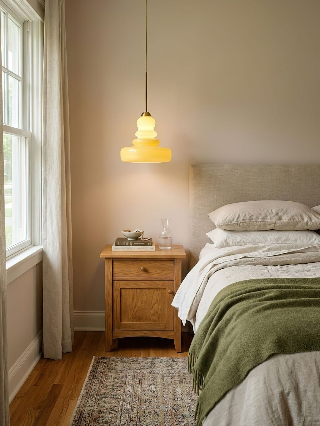 Vintage Schoolhouse Style Glass Pendant Light | Ventumra