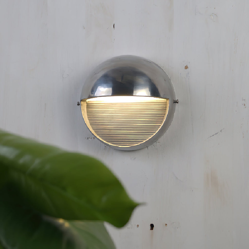 Nautilus Ribbed Wall Sconce | Ventumra