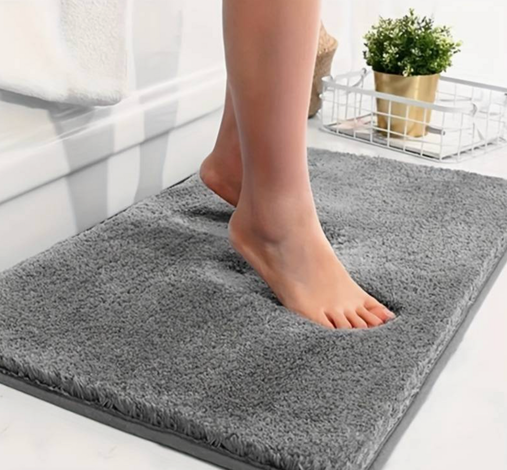 High-Density Microfiber Bath Mat — Soft, Absorbent, Non-Slip
