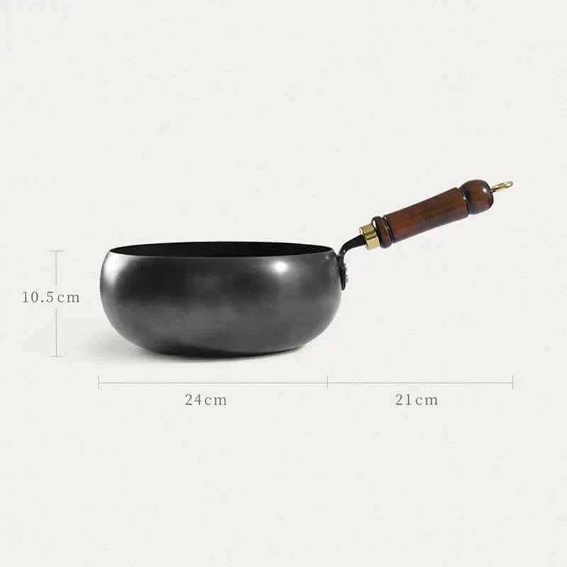 مقلاة ForgeRoot من الحديد الزهر المطروقة يدويًا — مقبض خشبي، وغطاء اختياري، 24/28 cm