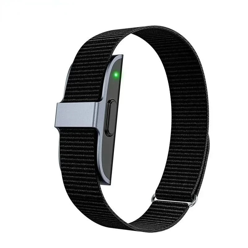 Aura Health Tracker — 24/7 Heart Rate, Blood Pressure, and Sports Monitoring
