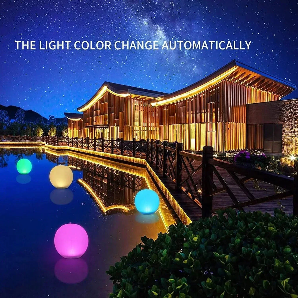 Lampada LED galleggiante NovaSphere Solar Sphere — cambio continuo dei colori