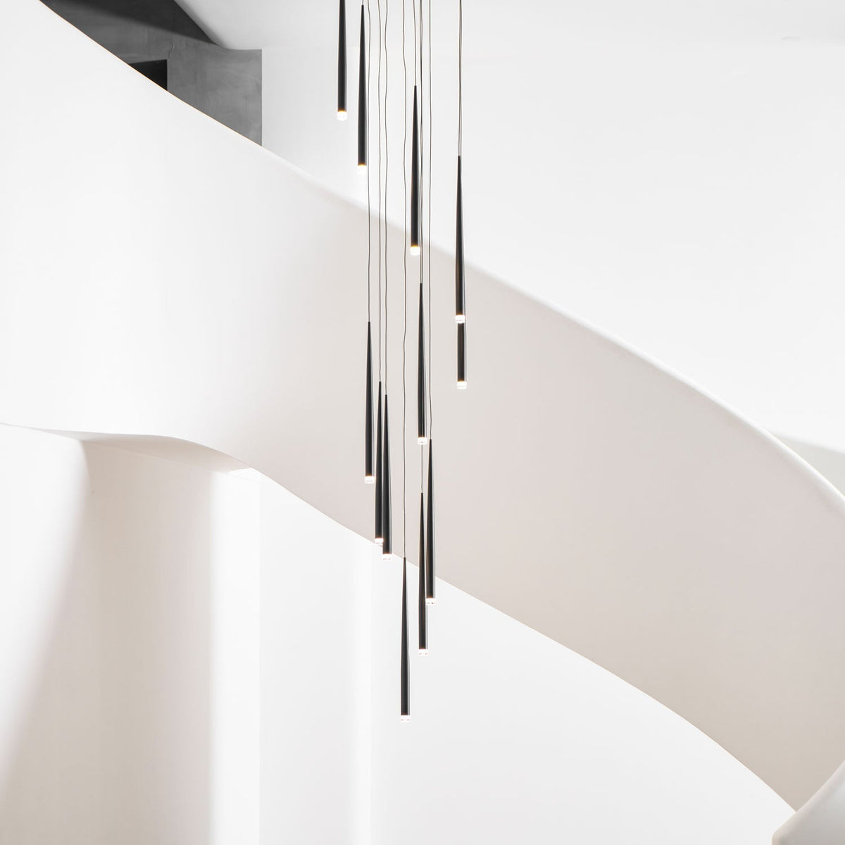 Slender Drop Rod Chandelier | Ventumra