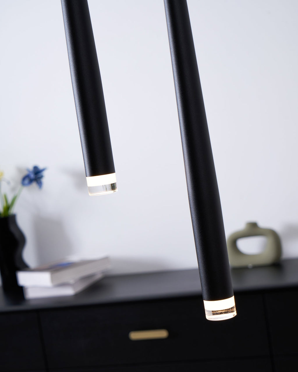 Slender Drop Rod Chandelier | Ventumra