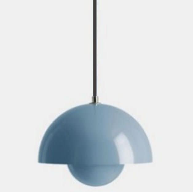 Elegant Pendant Lamp — Curved Translucent Shade, Soft Diffuse Light