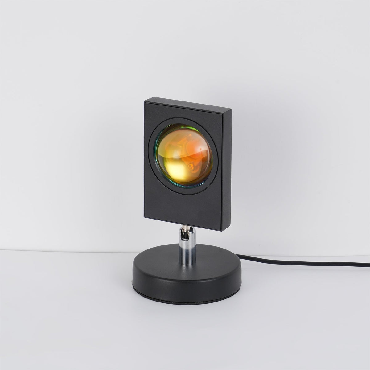 Aperture Lens Table Lamp | Ventumra