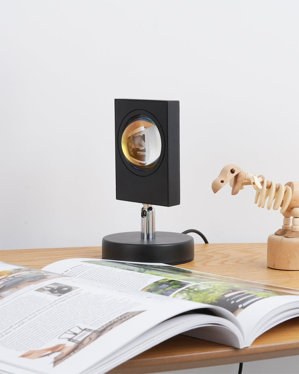 Aperture Lens Table Lamp | Ventumra