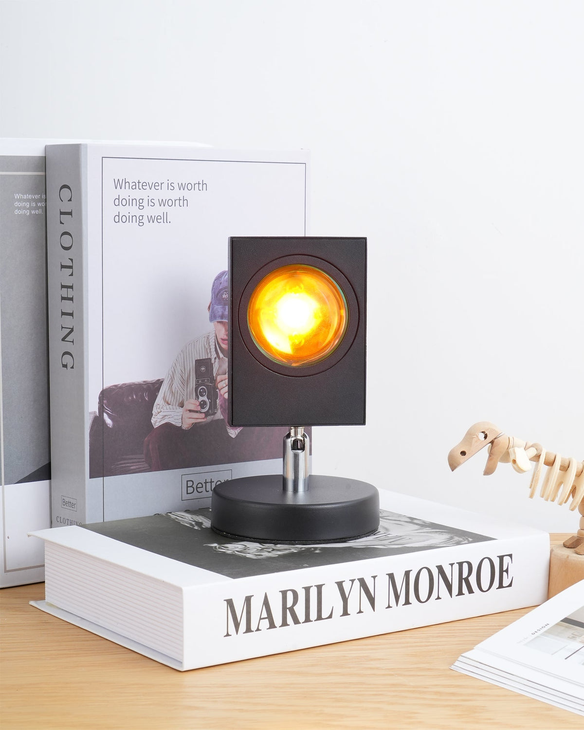 Aperture Lens Table Lamp | Ventumra