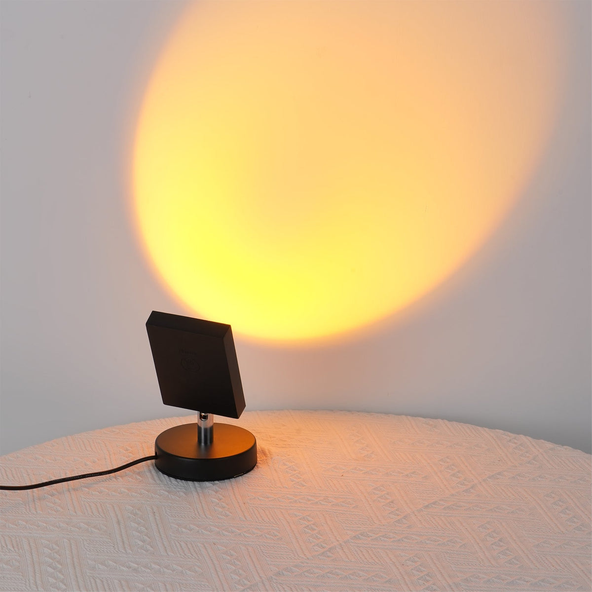 Aperture Lens Table Lamp | Ventumra