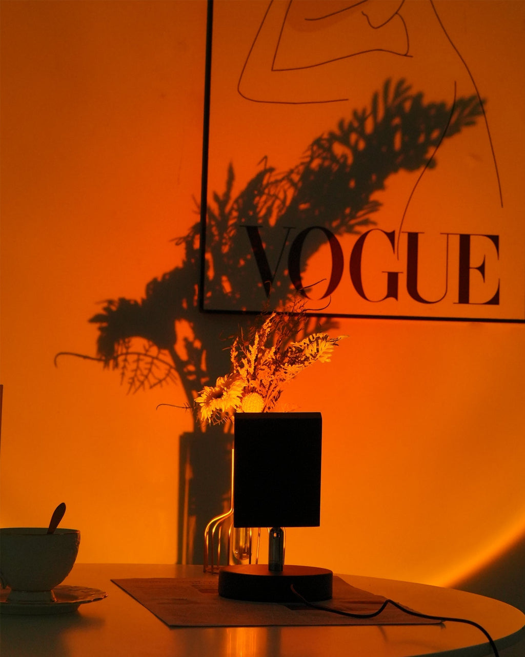 Aperture Lens Table Lamp | Ventumra