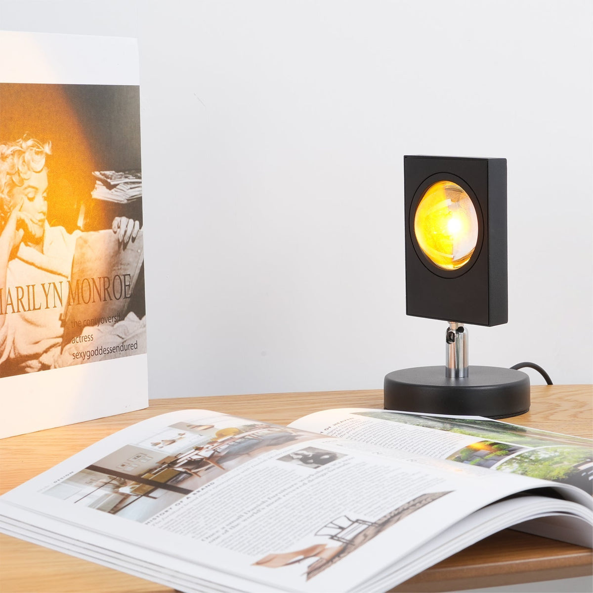 Aperture Lens Table Lamp | Ventumra