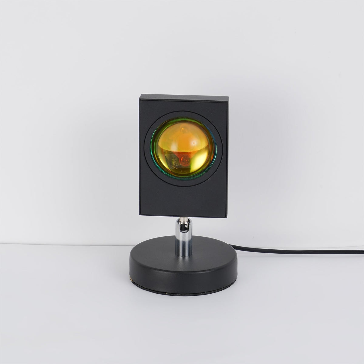 Aperture Lens Table Lamp | Ventumra