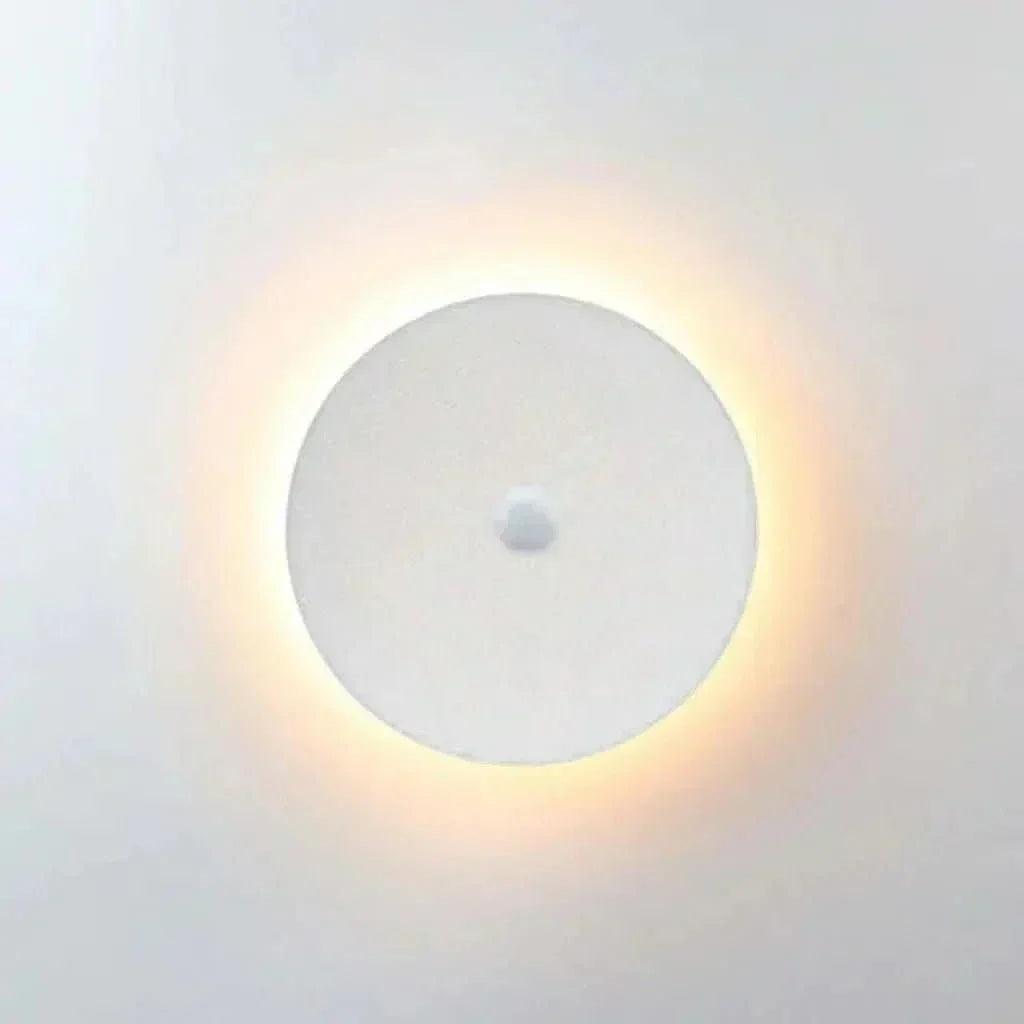 Orra IP65 Outdoor Wall Light — Minimalist LED Fixture, Round or Square