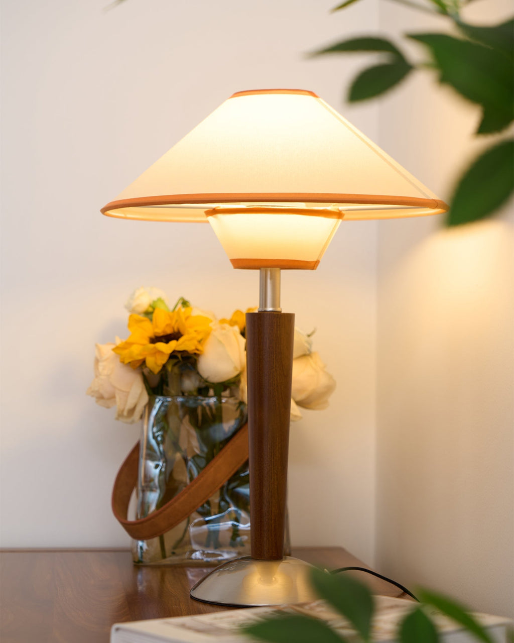 Talonwood Wooden Table Lamp | Ventumra