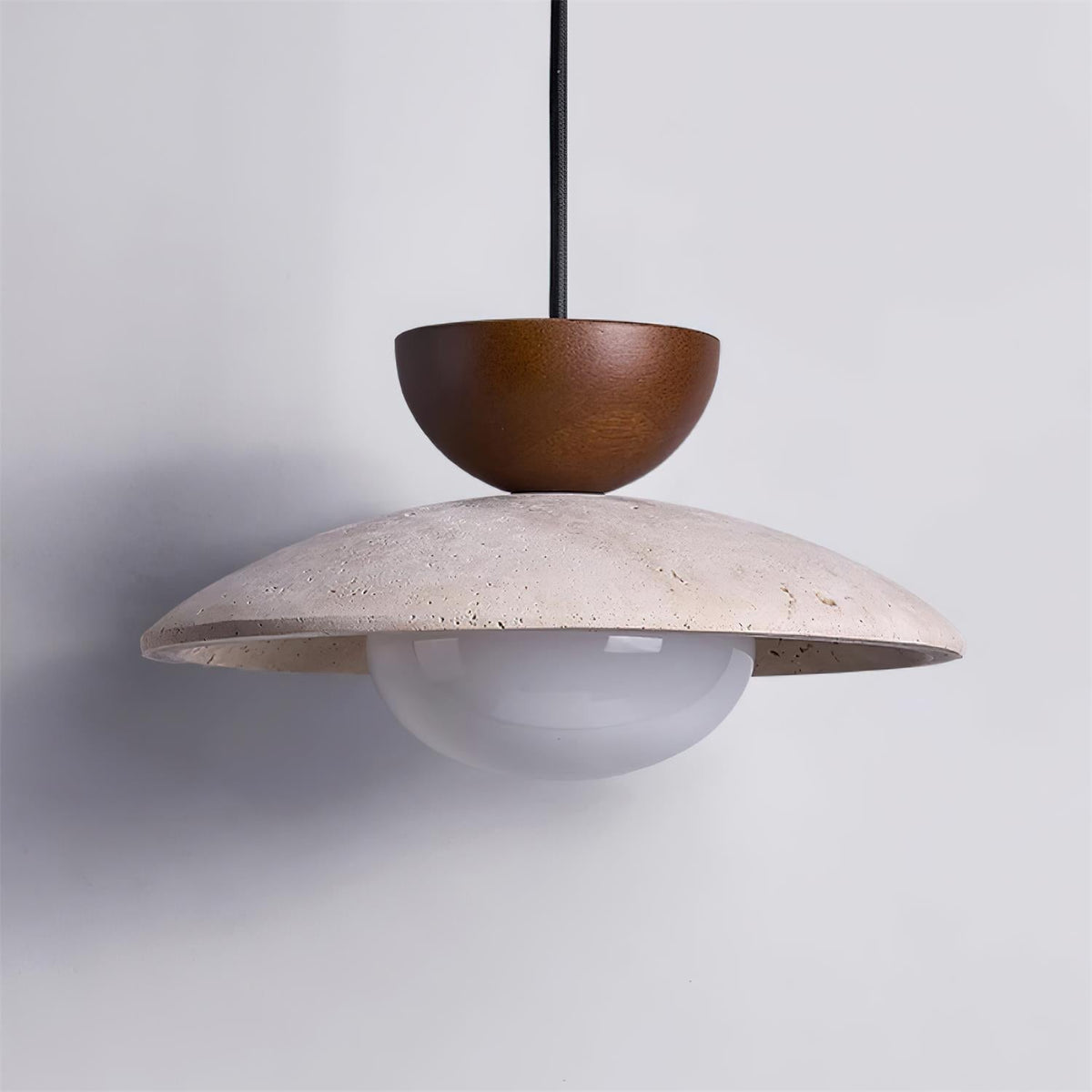 Lampade a sospensione Cleo in travertino | ventumra
