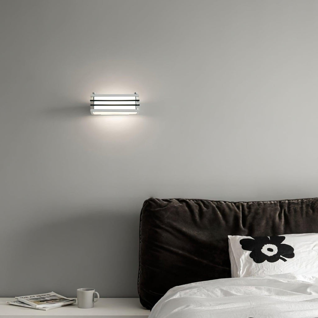 Lyra Minimalist Wall Light | ventumra