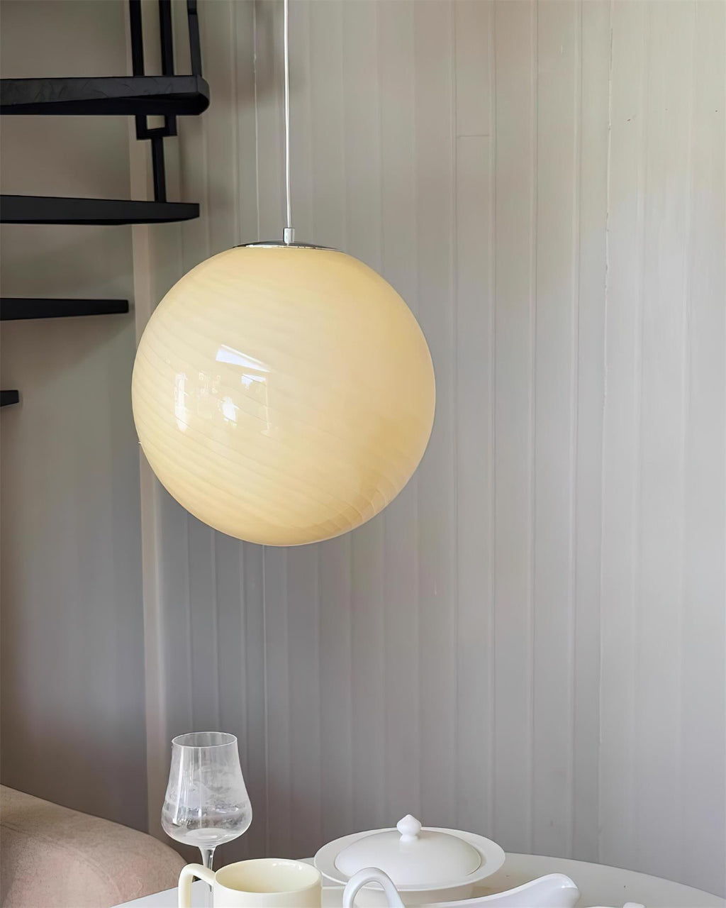 Joliv Glass Globe Pendant Lamp | ventumra