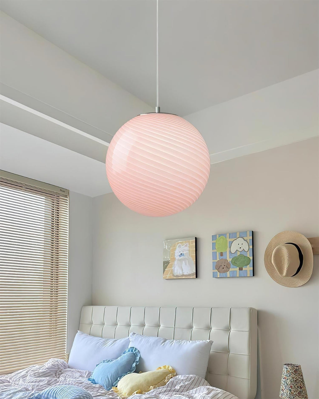 Joliv Glass Globe Pendant Lamp | ventumra