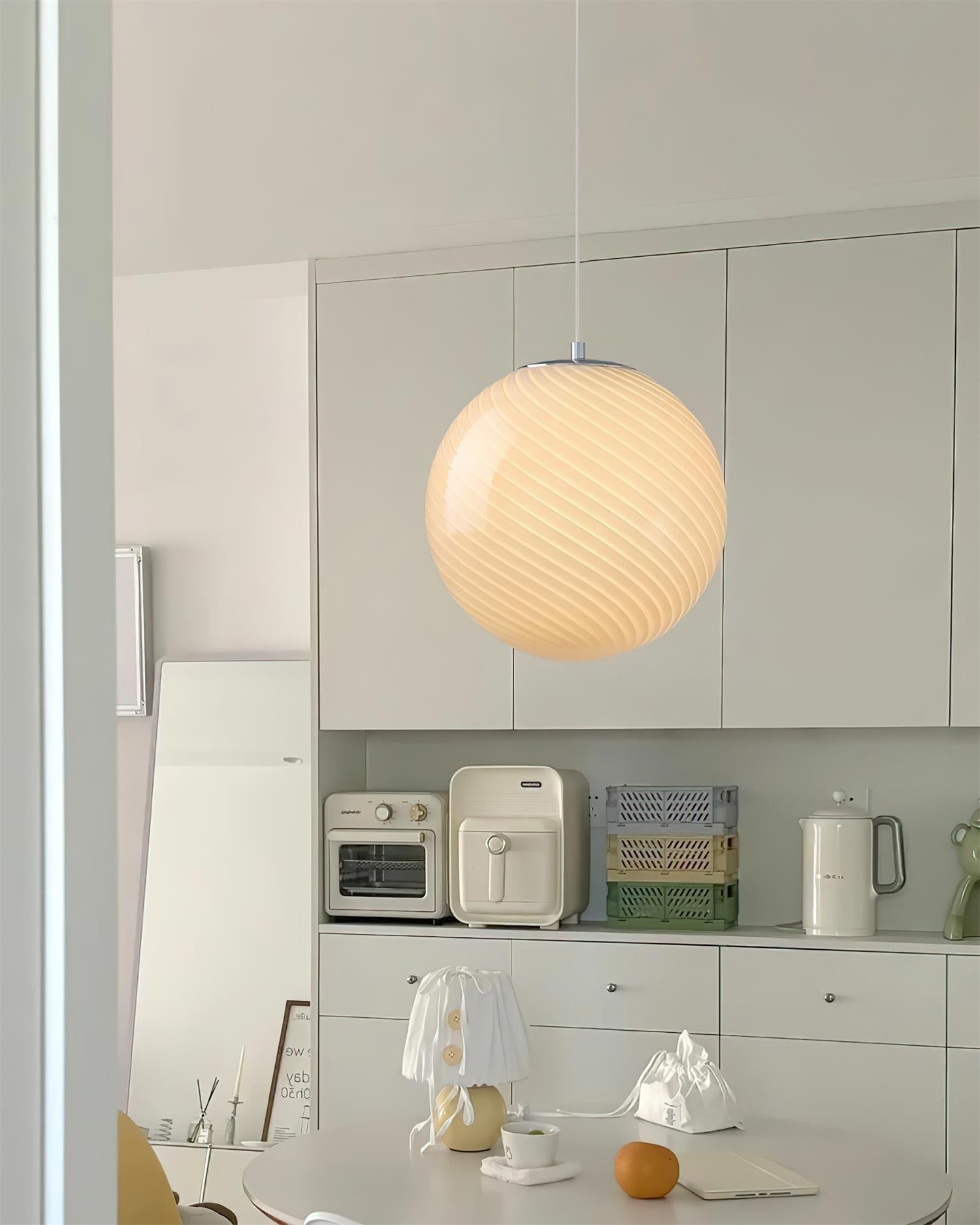 Joliv Glass Globe Pendant Lamp | ventumra