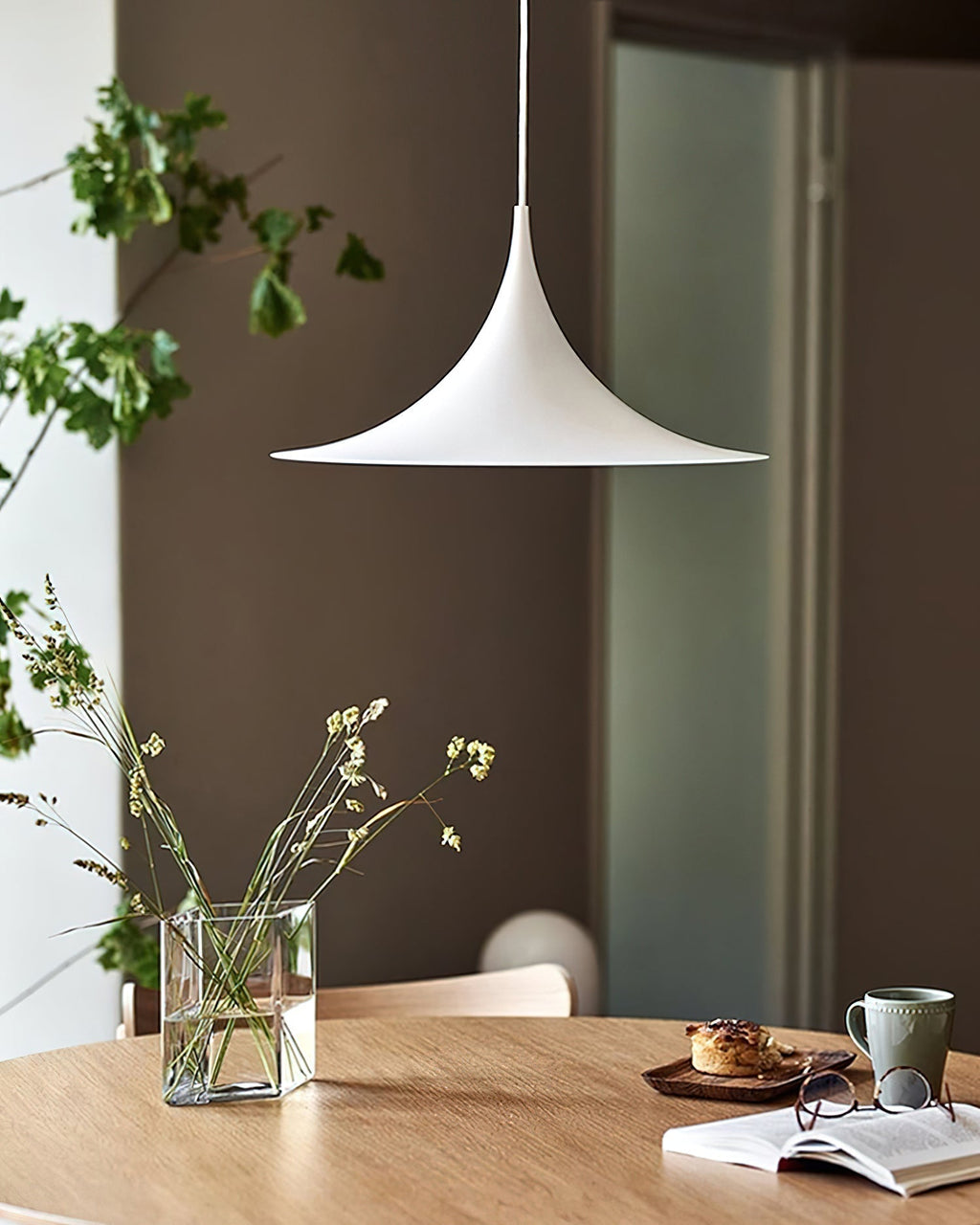 Pendant Lamp Slim Neck and Wide Flare Contemporary Dining | ventumra