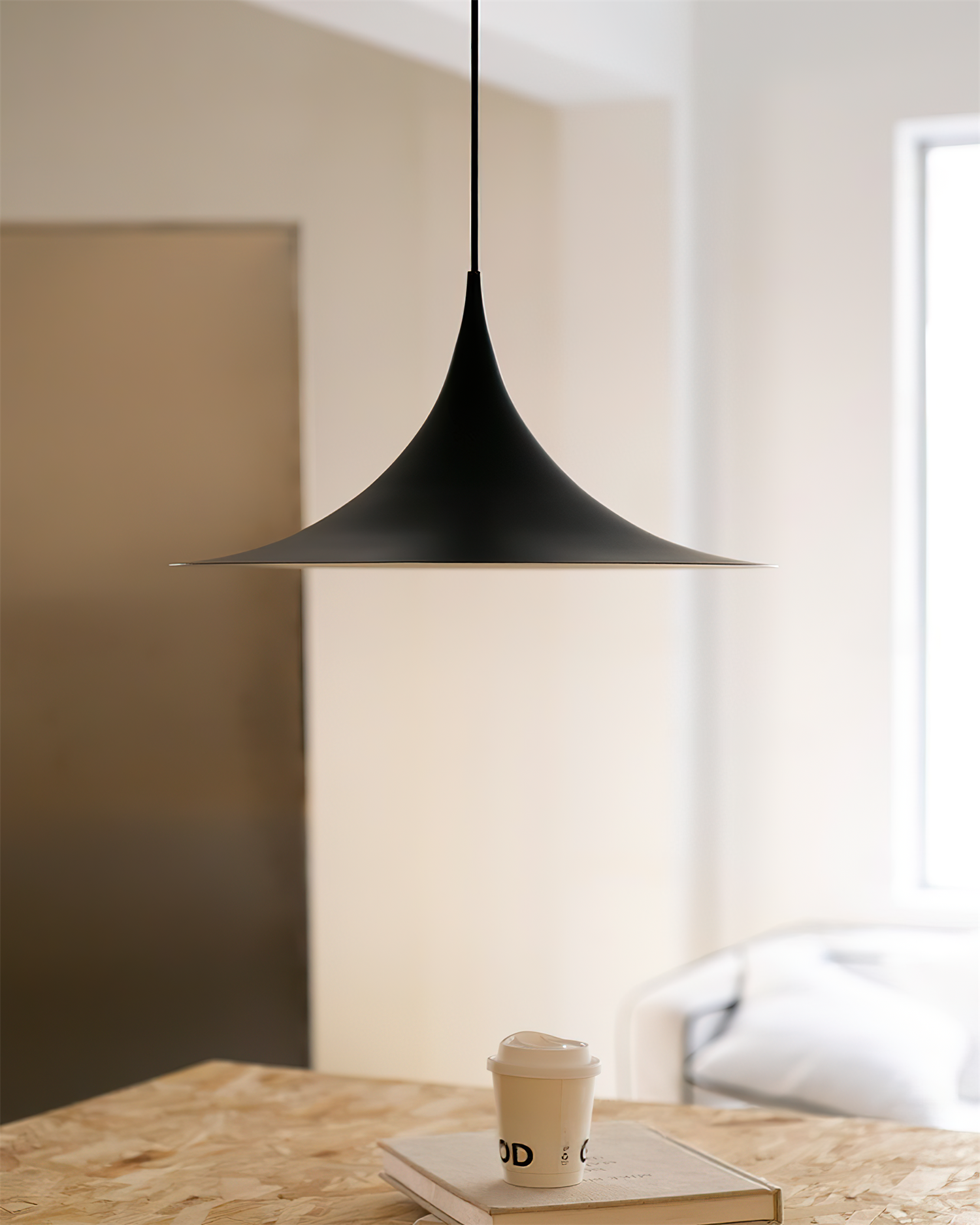 Pendant Lamp Slim Neck and Wide Flare Contemporary Dining | ventumra