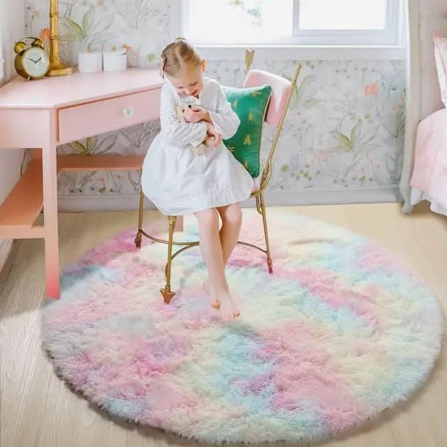 NimbusNest Ultra Plush okrągły dywan — luksusowo miękka powierzchnia z wysokim włosiem