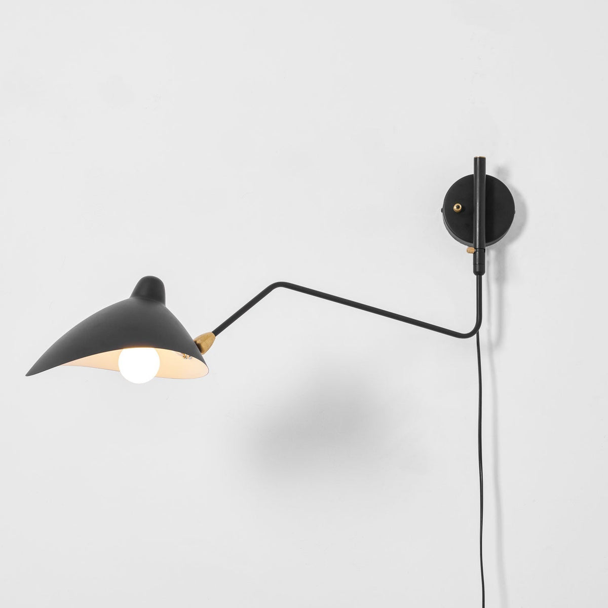 Adjustable Long Arm Metal Wall Sconce with Rotating Shade | Ventumra