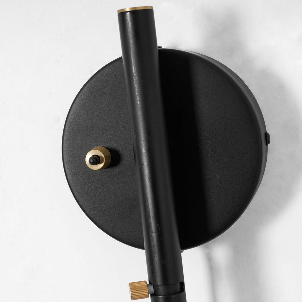 Adjustable Long Arm Metal Wall Sconce with Rotating Shade | Ventumra