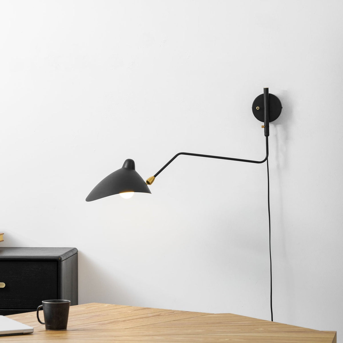 Adjustable Long Arm Metal Wall Sconce with Rotating Shade | Ventumra