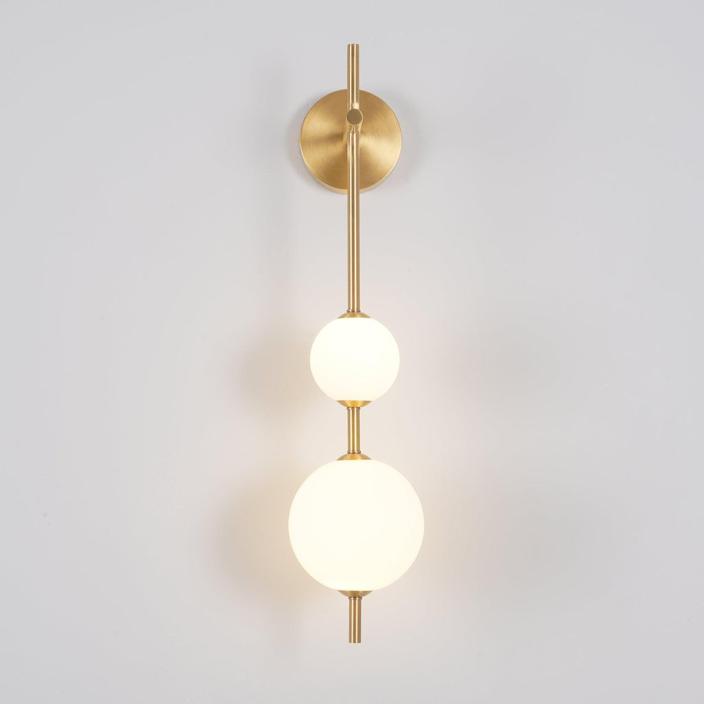 Cerin Vertical Globe Wall Lamp | ventumra