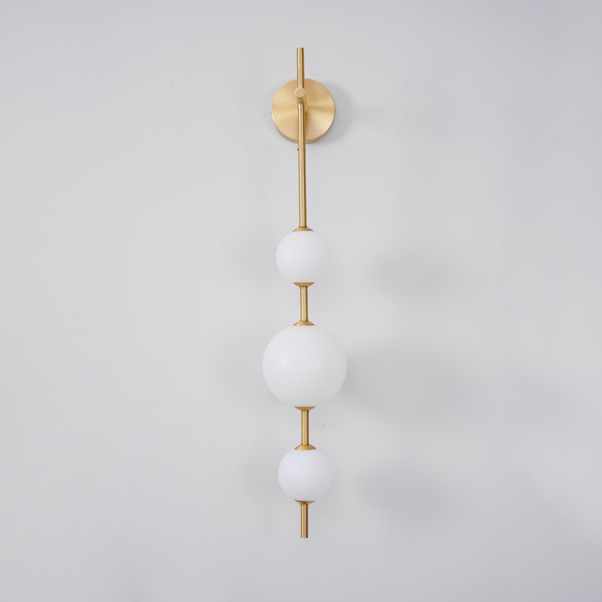 Cerin Vertical Globe Wall Lamp | ventumra