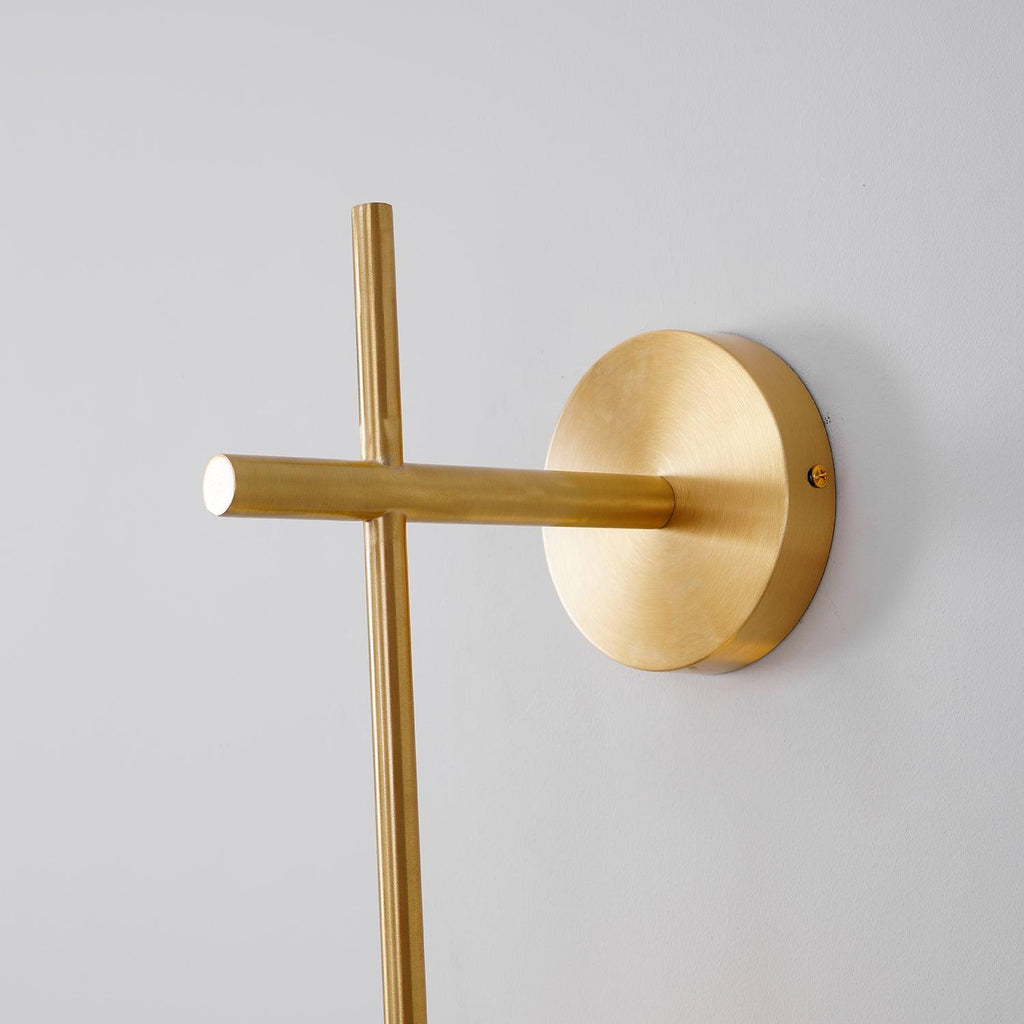 Cerin Vertical Globe Wall Lamp | ventumra