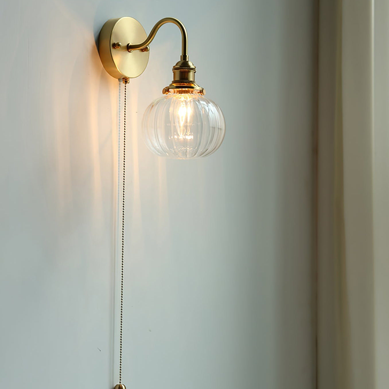 June Vintage Glass Wall Lamp | ventumra