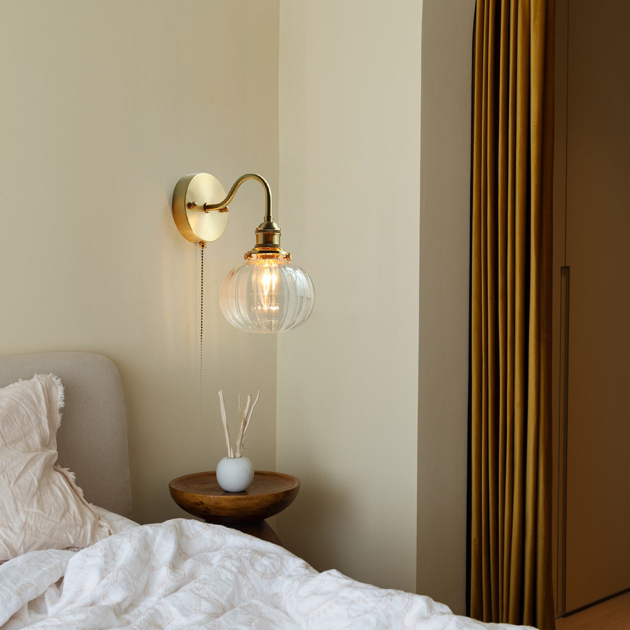 June Vintage Glass Wall Lamp | ventumra