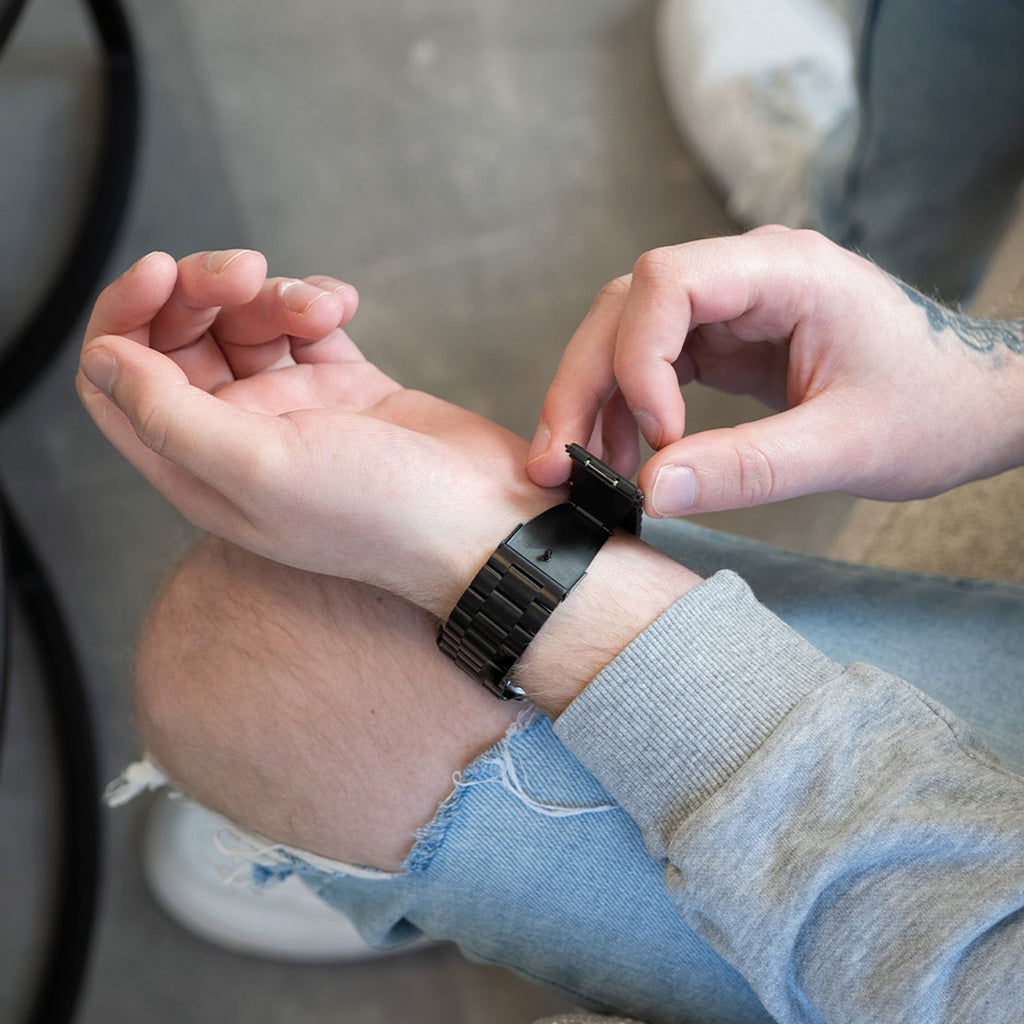 Apple Watch fekete rozsdamentes acélszíj hajtócsattal | Ventumra