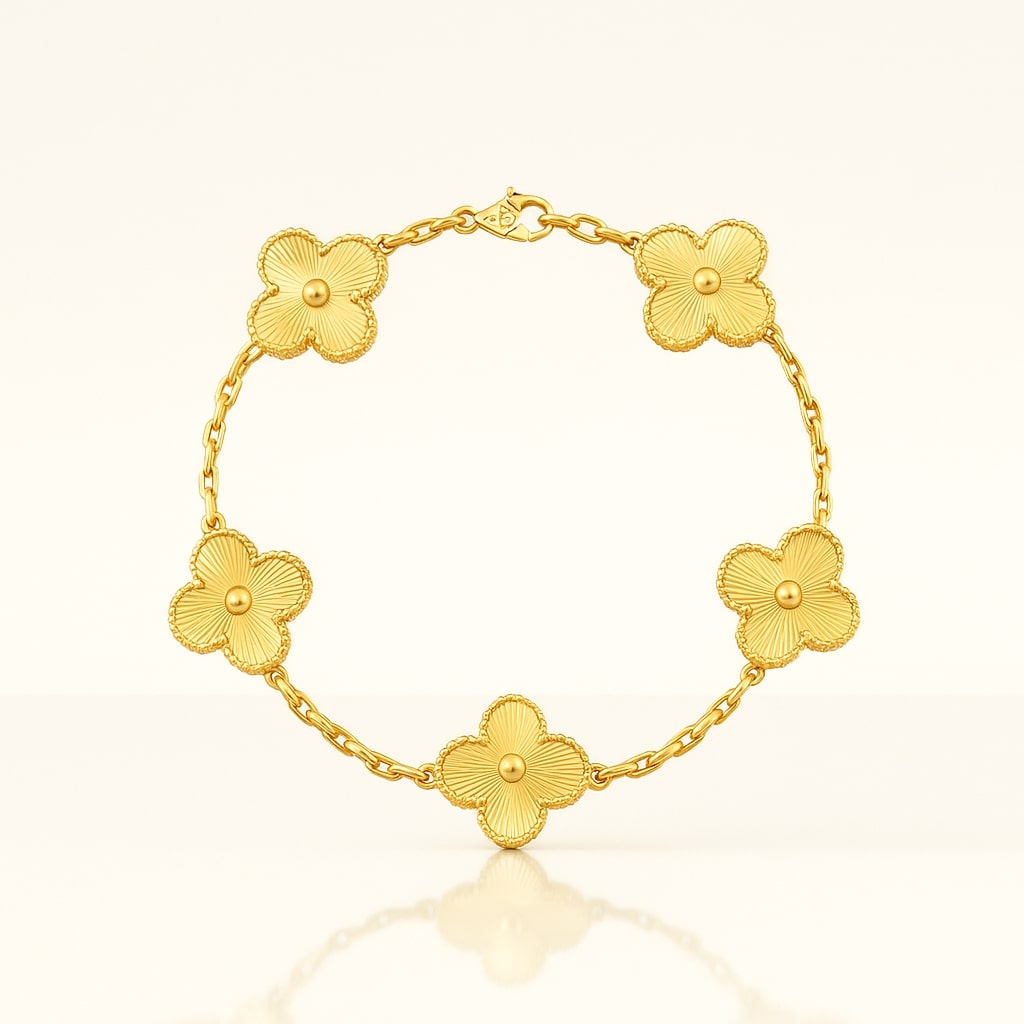 Women's Gold and Black Bracelet — Elegant Lightweight Jewelry