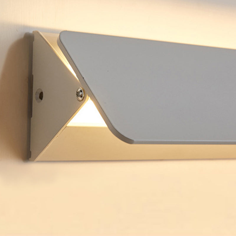 Arisha LED Metal Indoor Wall Lamp Rotatable, White | ventumra