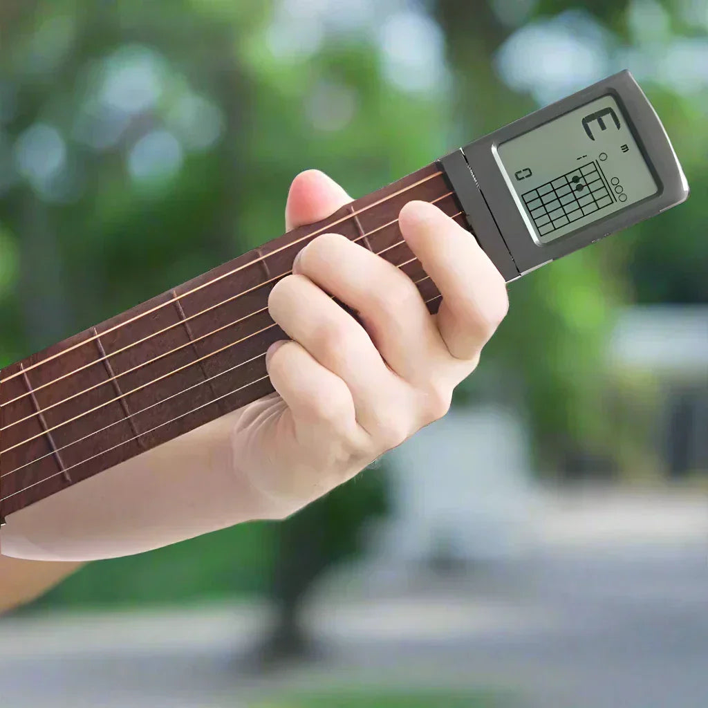 Entraîneur de guitare portable ChordMeister — vraies cordes et métronome