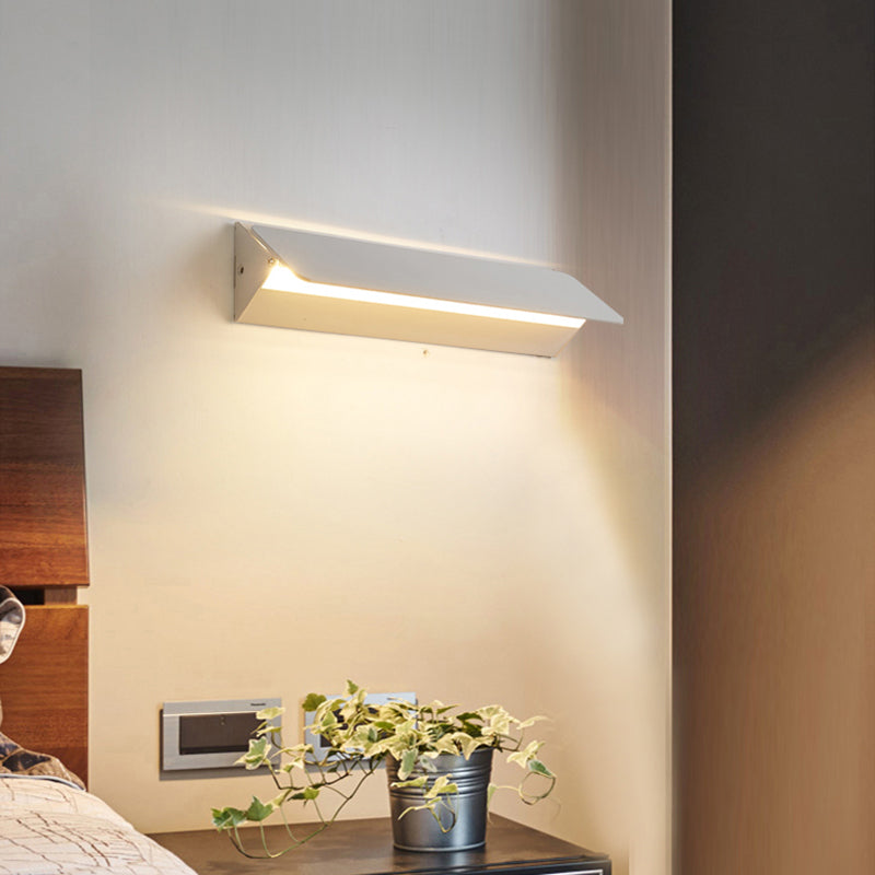 Arisha LED Metal Indoor Wall Lamp Rotatable, White - Neutralighting