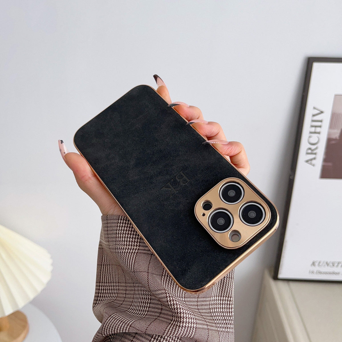 Capa de luxo em pele Luminex para iPhone — estrutura brilhante protetora