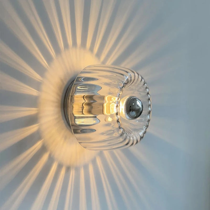 Nástěnné svítidlo z hranolového skla Prism Radiance | Ventumra