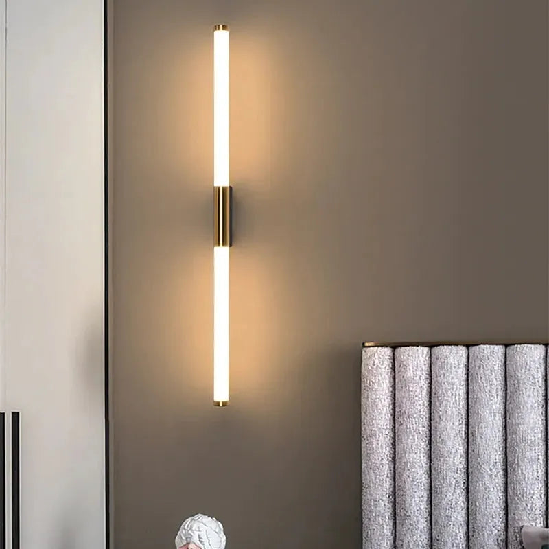 Moren Minimalist Linear Metal Wall Lamp, Gold | ventumra