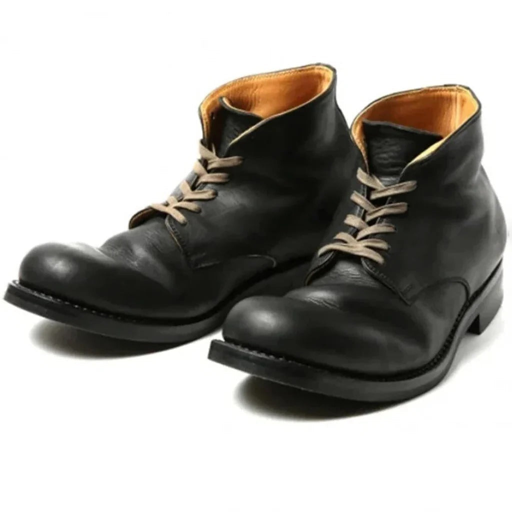 מגפי עבודה פרימיום לגברים — עיצוב בר-קיימא נגד החלקה