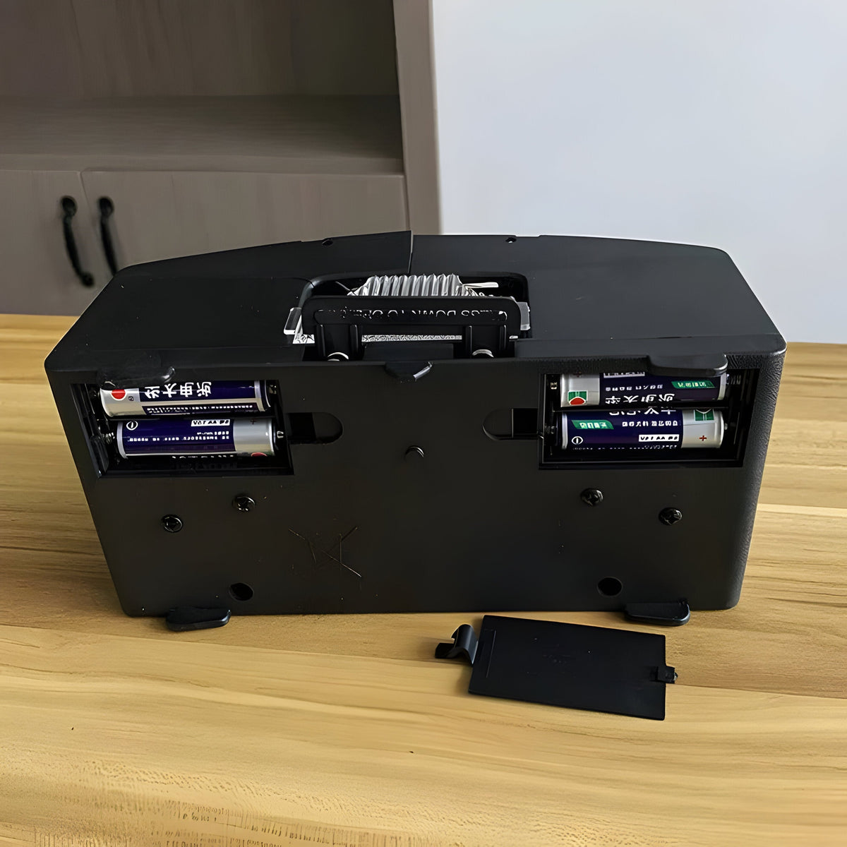 Automatic Card Shuffler — One-Button Mixing for Up to 6 Decks