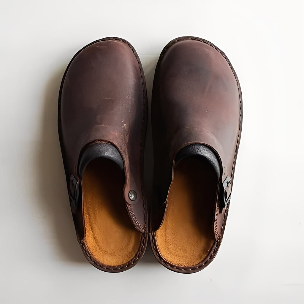Læderhjemmesko til mænd — slip-on-design med komfortsål