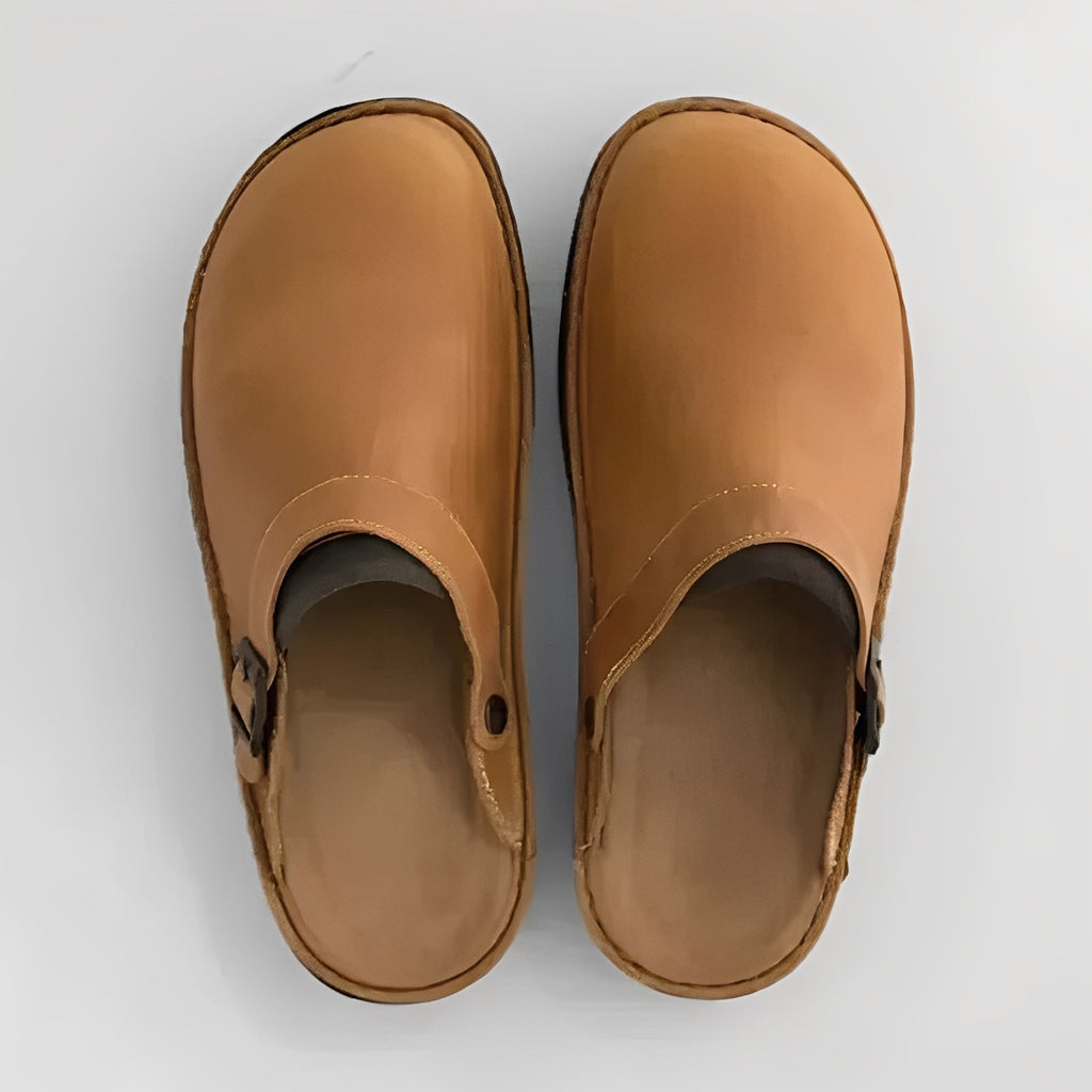 Læderhjemmesko til mænd — slip-on-design med komfortsål